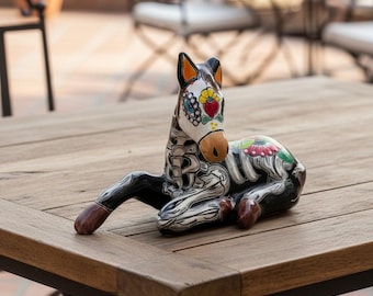 Tag der Toten Talavera-Pferd | Handbemalte Keramik