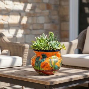 Handbeschilderde bloempot met Talavera-cactusmotief | Woestijnplanter uit Michoacana