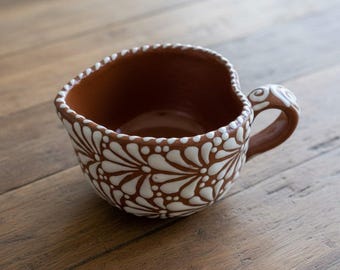 Taza de Talavera con forma de corazón / Taza de café mexicana hecha a mano