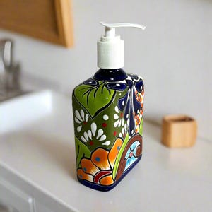 Bunter Talavera Seifenspender | Handbemalte Keramik Pumps