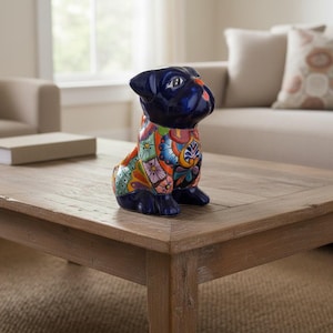 Maceta de Talavera con forma de perro pug / Cerámica mexicana pintada a mano con diseño de perro