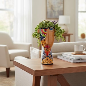 Vaso a forma di donna Talavera / Vaso con volto in stile arte popolare messicana