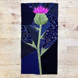 アザミFPPパターン - ワイルドフラワー - ペーパーピーシングキルトブロック
