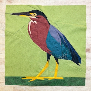 Green Heron FPP--Scotland and Riverside Animals--Innehåller 2 storlekar--Paper Piecing Quilt Block-mönster