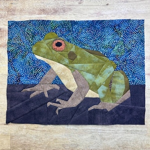 Frog FPP--Woodland and Riverside Animals Series--Paper Piecing Quilt Block Pattern