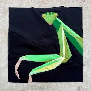 Praying Mantis FPP--Paper Piecing Quilt Block Pattern