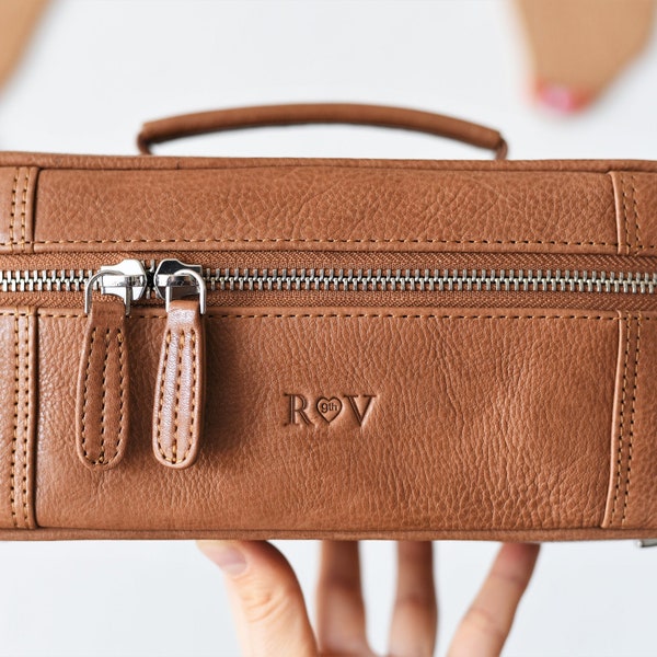 3rd / 9th Anniversary Gift for Couple / Her / Him - Personalized Leather Toiletry Bag - Monogrammed Gift for Newlyweds - Add a Date / Name