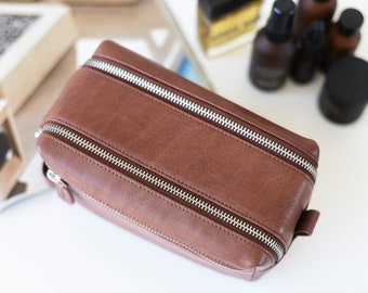 Double zipper leather toiletry bag - Personalized shaving bag - Custom dopp kit - Anniversary gift - Shaving bag - Gift for him - Groomsmen