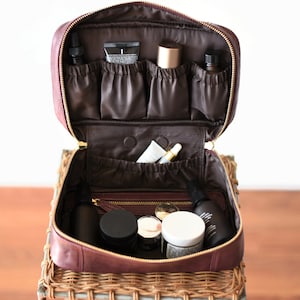 Essential oil storage Essential oil bag Leather toiletry bag Cosmetics bag women Travel kit storage bag Travel case for toiletries image 6