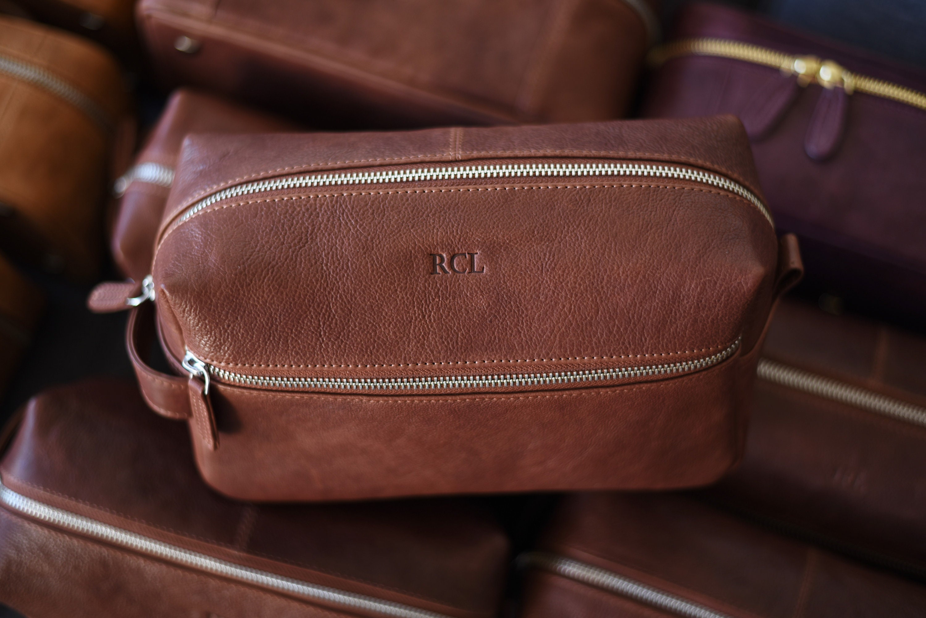 Personalized leather toiletry bag - Dopp kit - Christmas - Anniversary gift for him - For husband - Leather travel bag - For dad - boyfriend