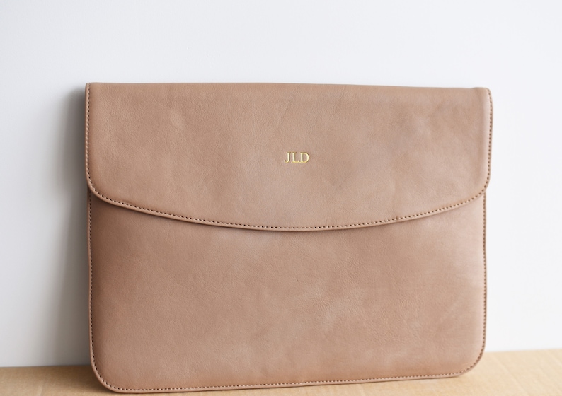 Personalized Leather Laptop Case 13 14 15 16 inch MacBook Pro / Air - Envelope Sleeve with Business Card Holder, Back Pocket & Magnets image 7