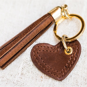 Tassel heart keychain - Leather heart key chain - Tassel fob with little leather heart - Personalized - Custom - Tassel bag charm - Heart