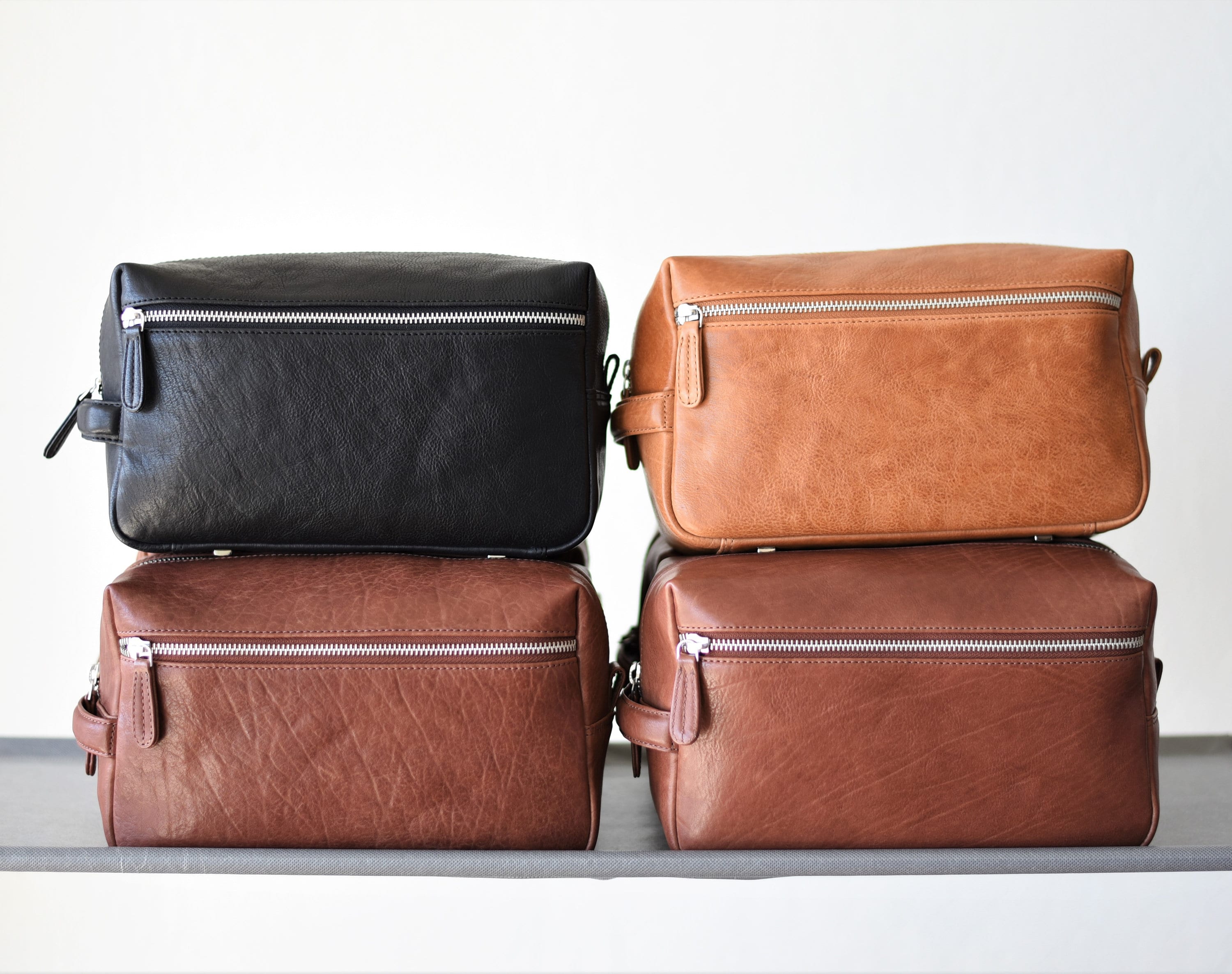 Personalized leather toiletry bag - Dopp kit - Christmas - Anniversary gift for him - For husband - Leather travel bag - For dad - boyfriend