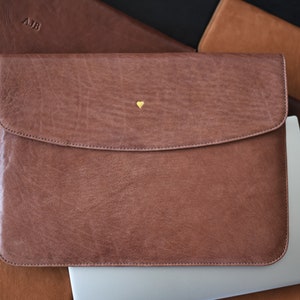 Leather laptop cover for 13 / 15 / 16 inch MacBook Pro / Air 2020 / 21 Leather laptop case Personalized Monogrammed laptop sleeve image 3