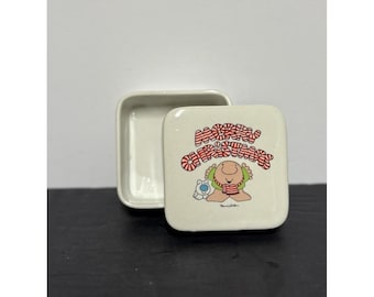 Vintage ZIGGY Merry Christmas Porcelain Jewelry Covered Box Tom Wilson 1981