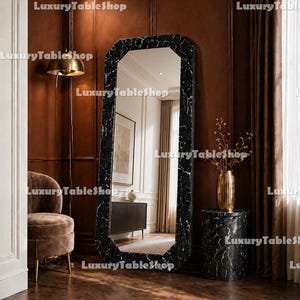 Espejo de pie de mármol negro, de cuerpo entero, con marco geométrico moderno, ideal para decorar la entrada.