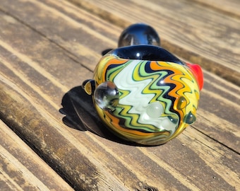 Hand Blown Glass Pipe – Spoon Pipe – WigWag Linework – Functional Glass Art – One of One