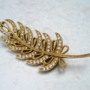 Vintage HAR Rhinestone Brooch Gold Tone Feather Bows image 4