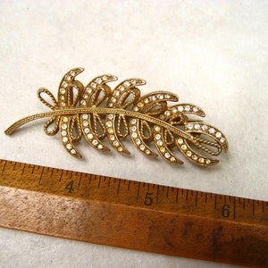 Vintage HAR Rhinestone Brooch Gold Tone Feather Bows image 3