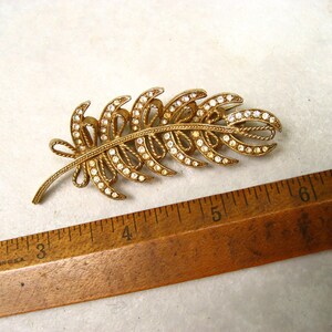 Vintage HAR Rhinestone Brooch Gold Tone Feather Bows image 6