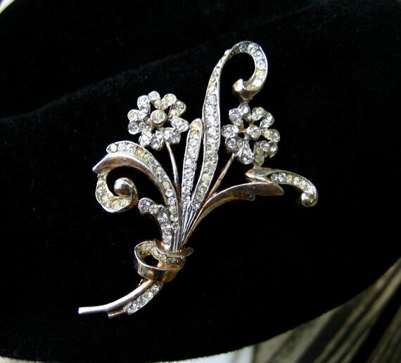 Vintage Sterling Reja Brooch Rhinestone Silver Flo