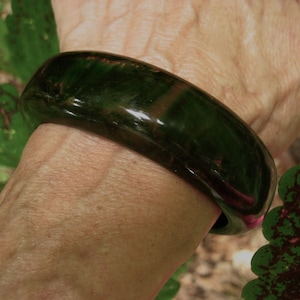 Vintage Bakelite Bracelet Chunky Seaweed Green Marbled Butterscotch Bangle