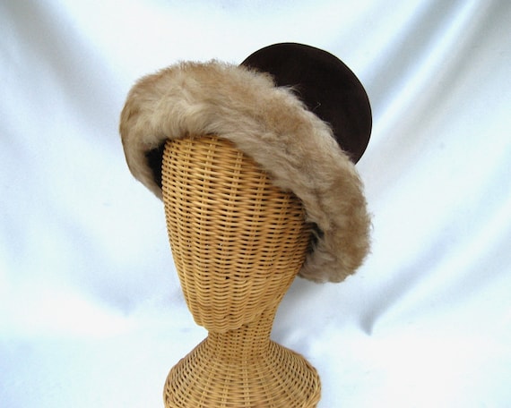 VTG Mr John Sophisticate NY Paris Fur Cloche Hat Vtg Mr John Sophisticate New York/Paris Womens Black Hat  main image 2