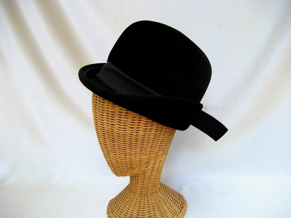 Vintage Mr. John Ladies Hat Black Fur Felt Bowler… - image 1