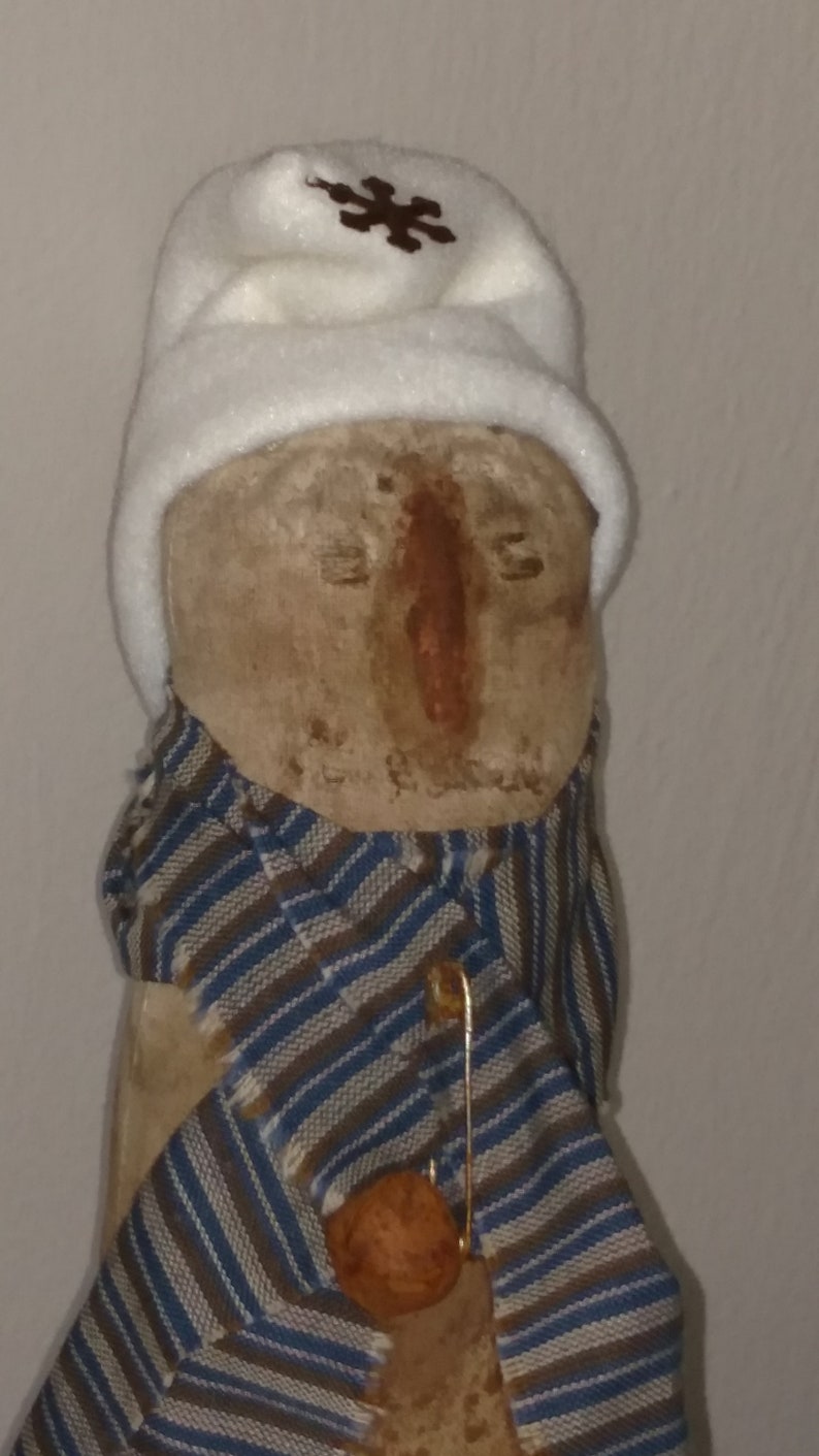 Primitive handmade 7 snowman stump doll andor 11 sled