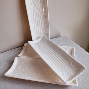 Vintage Corn On The Cob Plates Set of 4 White Ceramic Corn Dishes Made in Japan Mid Century Serving Trays Farmhouse Kitchen Decor