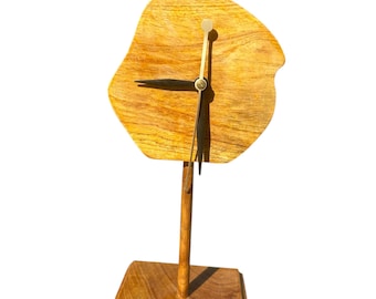 Horloge de bureau en bois fabriquée à la main : décoration moderne rustique abstraite