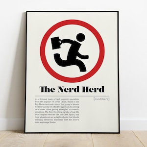 Puede incluir: Impresión artística gráfica en negro y rojo que presenta una figura de palo corriendo con un maletín dentro de un círculo rojo. El texto "The Nerd Herd" está debajo, con texto adicional que describe el grupo.