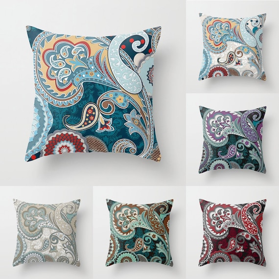 Mandala throw pillow discount