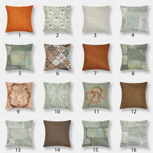 Peut inclure: Un ensemble de 16 coussins décoratifs avec différents motifs et couleurs, notamment vert, marron, orange et blanc. Les coussins sont disposés en grille.