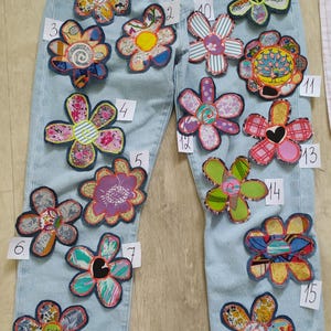 Écusson en jean fleuri, écusson en jean recyclé pour vêtements, applique de fleurs en tissu cottagecore, écusson à coudre mignon à repasser