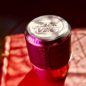 Pomello del cambio in acciaio inossidabile rivestito in pelle