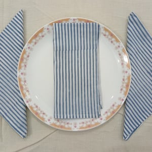 スカイブルーハンドブロックストライプコットンテーブルナプキン、ソフトストーンウォッシュクロスナプキン、ウェディング再利用可能なディナーテーブルデコレーション