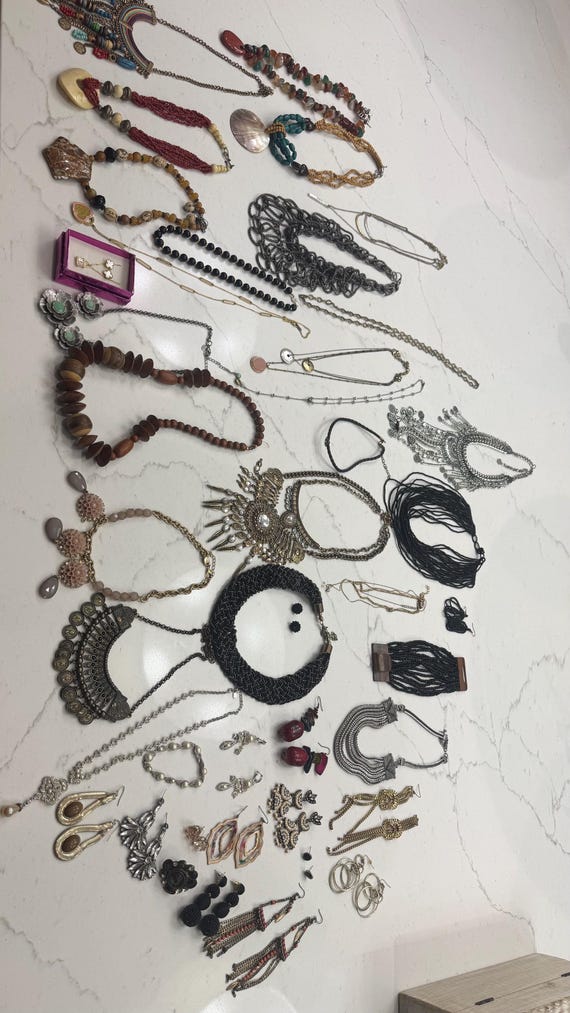 Vintage costume/fashion jewelry