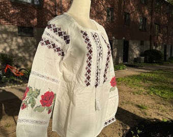 Traditional Vyshyvanka Blouse – Embroidered Ukrainian Shirt – Floral Folk Top – Boho Peasant Blouse – White Embroidered Shirt