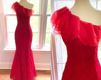Stunning hot red sexy formal dress- mermaid one shoulder body hugging red lace evening dress-small