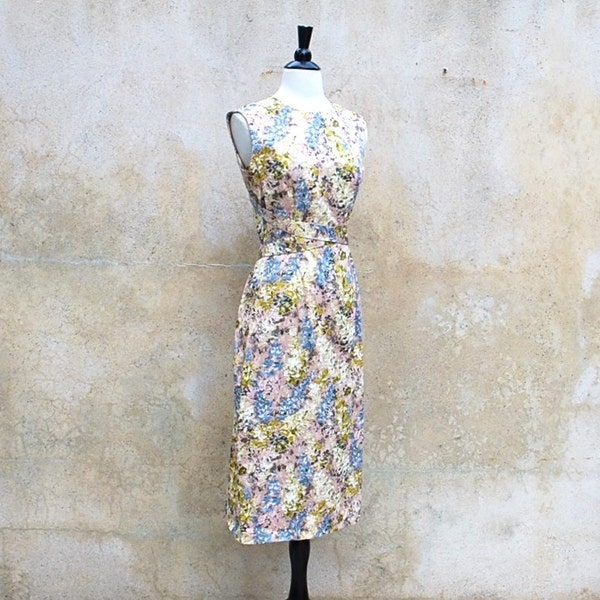 Reserved for Kelly 1940s summer floral dress/ 40s wiggle polished cotton dress / medium