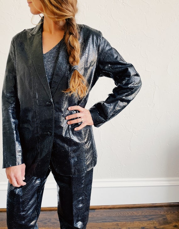 Vintage 80s dramatic faux black snake skin suit –… - image 1