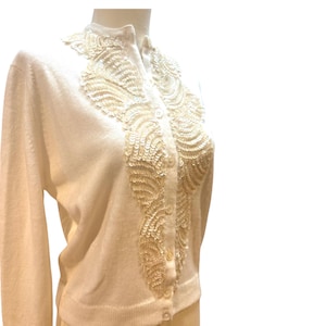 Vintage 50s feminine off-white sequin wool sweater – 1950s Rosanna iridescent beaded button-down cardigan sweater – medium