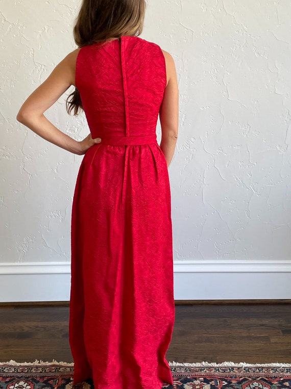 Stunning vintage 50s red damask floor length form… - image 4