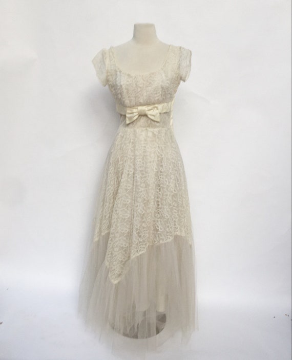 Vintage 50s ivory lace wedding dress - 1950s floo… - image 4