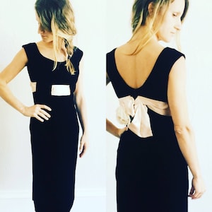 vintage 50&#39;s black velvet cocktail dress - 1950s holiday party black and pink rosette wiggle dress - small/medium