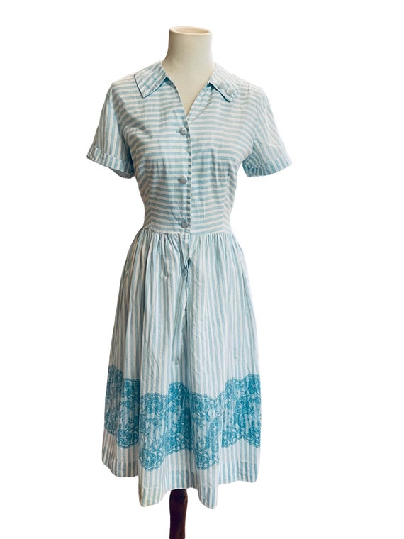 Vintage 50s blue and white striped day dress- 195… - image 6
