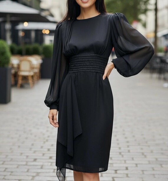 Stunning Dramatic 80s Black Crepe Cocktail Dress-1980s Structured Little  Black Dress  Small - Etsy Hong Kong