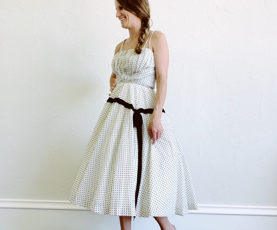 Bombshell 1950s white and black dotted swiss prom… - image 1