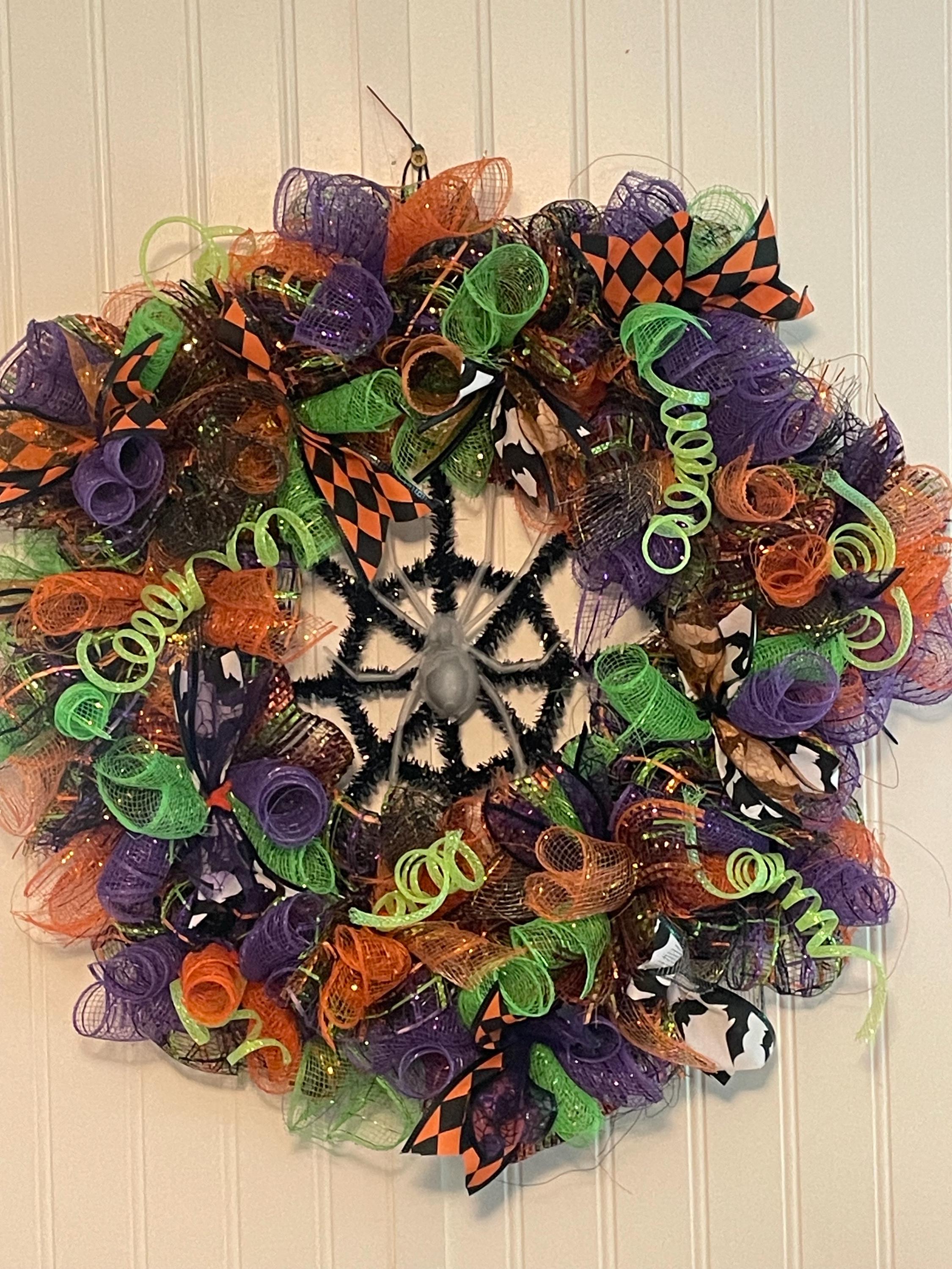 20” Halloween deco mesh spider wreath - Image 1